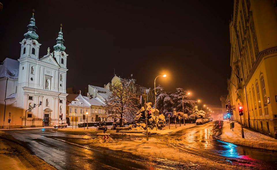 Belvarosi Erdesz-Lak Sopron Buitenkant foto